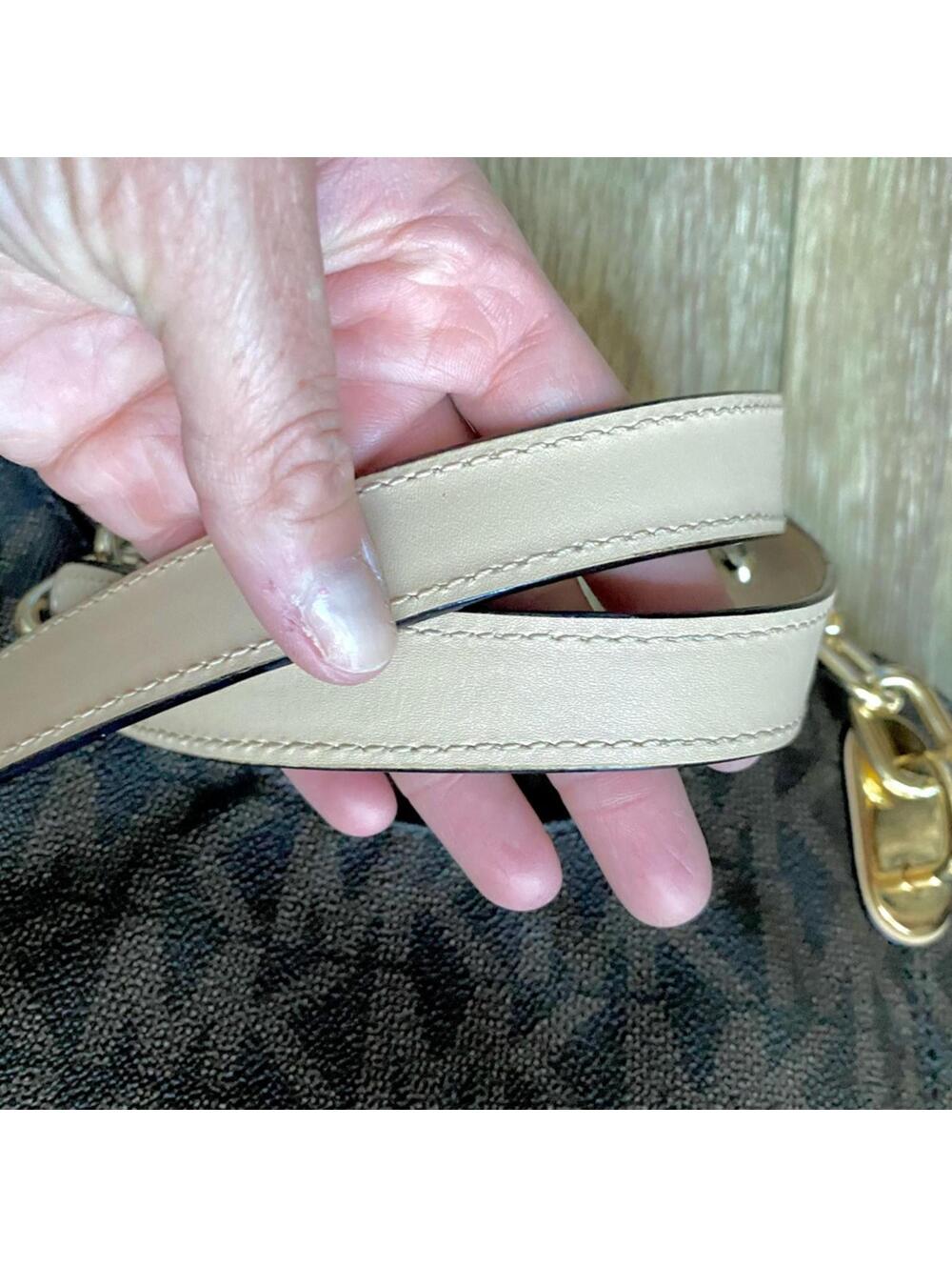 💥SOLD OUT💥Michael Kors Lilly Brown Signature Chain Tote Shoulder Bag - Picture 5 of 9